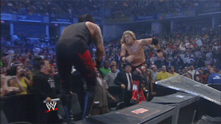 chagonixxx:  wwe:  edge vs undertaker hell in a cell    I miss Edge&rsquo;s