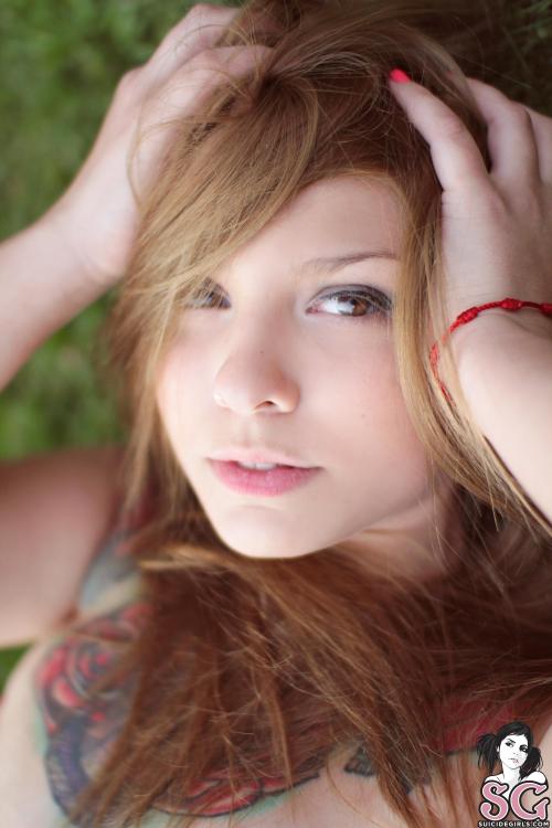 past-her-eyes:   Icsa Hopeful icsa.suicidegirls.com Link to South African SuicideGirls 