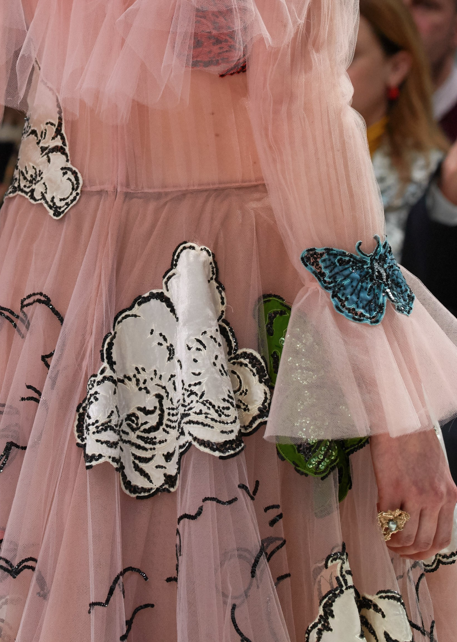 glowdetails:  details @ valentino fall 19