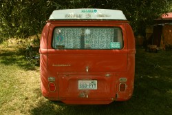 effervescentvibes:  bvddhist:  upclosefromafar:  upclosefromafar:  yellowtulipfinch:  1970’s Volkswagen Bus at Cloudview Ecofarms.  She’s a beaut!  ~My Hidden Nirvana~  ~My Hidden Nirvana~  organic // spiritual // hippie  good vibrations here