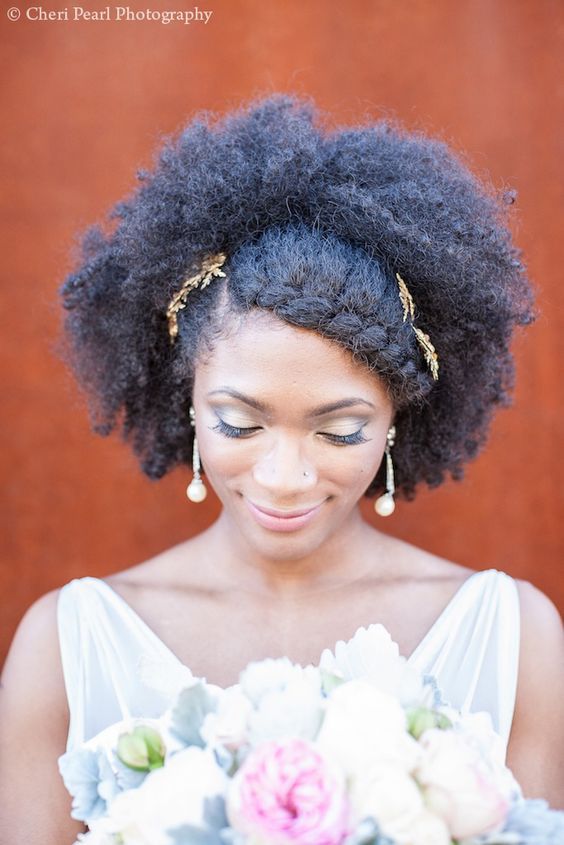 naturalhairqueens:  Natural bride!