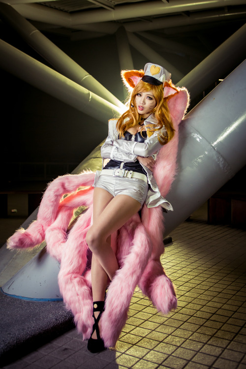 league-of-legends-sexy-girls:  http://worldcosplay.net/member/JULIA_MI porn pictures