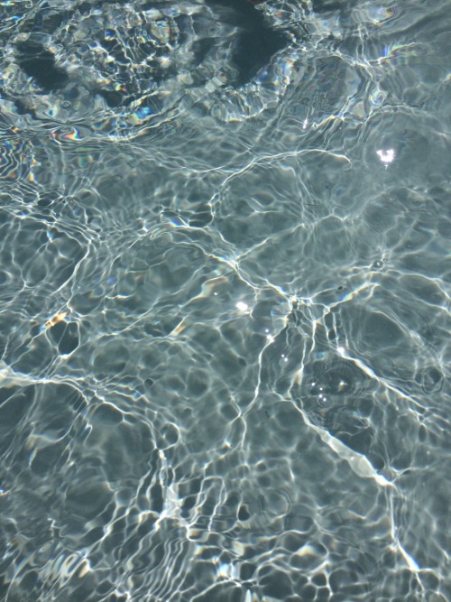 whorchacha:  the water contains me without even trying