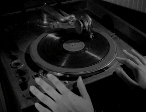 sin-dripped-in-whisky: nakedmusicscore:  Feel the groove……  🎶❤️ 