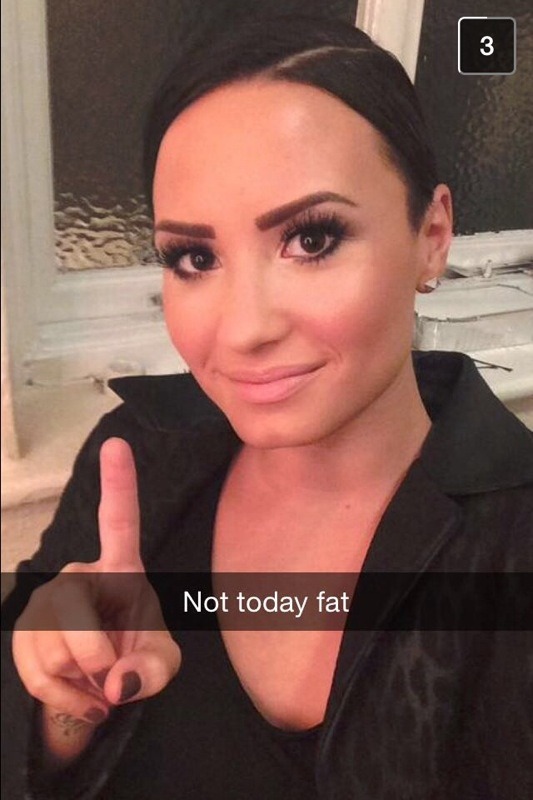 foxxycleopatra:  omg i cant believe what demi snapchatted me 