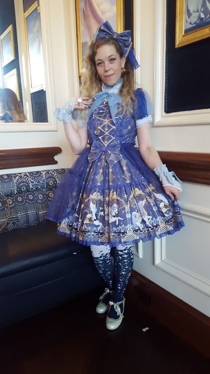 icetigris:  From a good friend’s birthday tea at the Boston Harbor Hotel. Dress and Headbow: Crystal