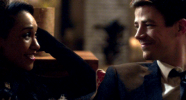 kingmakings: #we know from whom she gets that smile