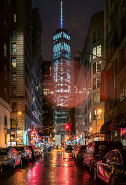 archatlas:  Rainy Nights in NYC The city that never sleeps also does not stop because of a little rain and its captured in all its vibrancy by Bernhard Hartmann. 