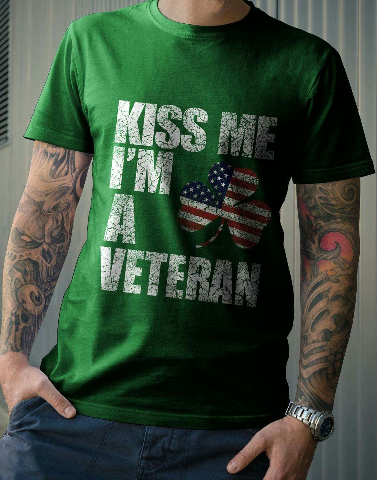 prettylilredhead:  the-irish-gentleman:  #USMC  Happy St Pat’s on RED Friday! 💚💚💚💚❤️💚💚💚💚