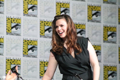 wackierthanacoconut: Comic Con 2015 10th of JulyAgent Carter Panel*Please credit if you use*