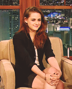 miamoon:  Oh my god, Kirsten makes me all tingly inside.