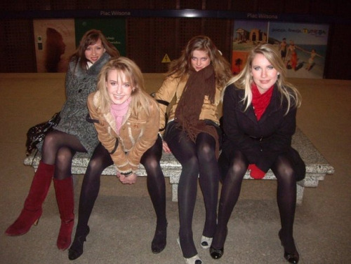 nylonlove:more nylon at http://nylonlove.tumblr.com