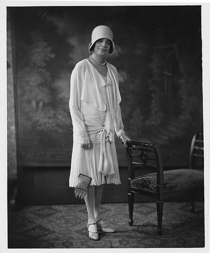 acceber74:  chocolateandwater:  nudiemuse:  cultureisnotacostume:  thenewwomensmovement:  sydneyflapper:  nudiemuse:  ersassmus:  African American flappers and Jazz Age women  HOLY SHIT I HAVE NEVER SEEN BLACK FLAPPERS BEFORE!  There were many fabulous