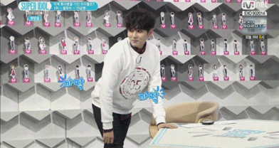 mysilentmemory:Ryeowook Doing The Sexy cheap DanceMeanwhile Staff