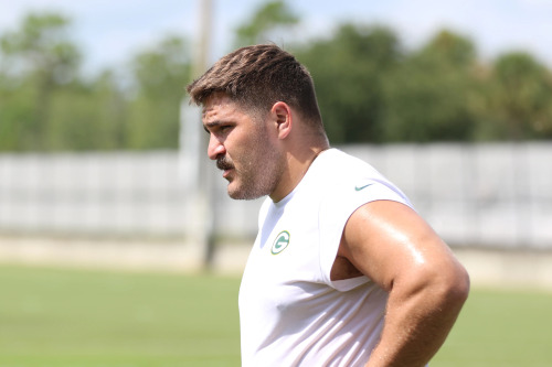 Cole Schneider (OL), 6'-4", 315 Lbs.
