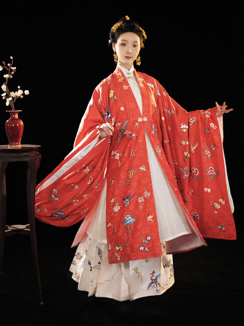 hanfugallery:chinese hanfu by 裳宫语