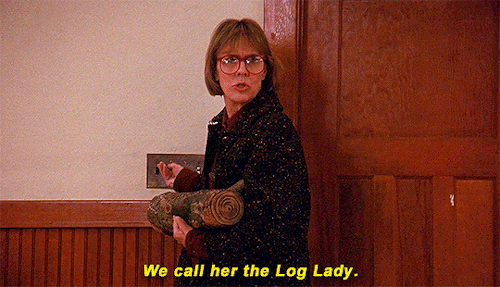 twinpeaksdaily:Margaret Lanterman/the Log Lady’s first appearance in Twin Peaks