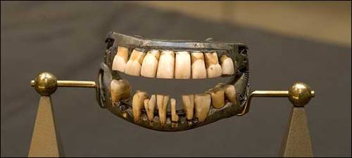 blackfeminism:  rudegyalchina:  afro-elf:  sixpenceee:  George Washington’s false teeth was not made of wood, but rather animal teeth, other human teeth, and ivory. (Source)  specifically the teeth of his slaves  ^^^^^^^^& YEP  George Washington