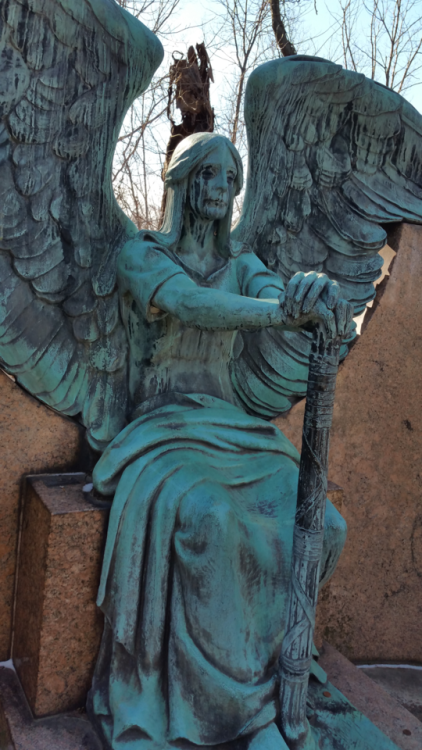 leucrotta:I finally got to visit one of my favorite statues in the world, the Angel of Death Victori