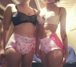 lovewomeninnappies:  hoefashow:  sunnywittledays:  Already missin’ my princess twin @bbyhoneybee  So jelly 😻😻😻😻💖💖💖   What’s better than a woman in pink Pampers? Two of them, of course!