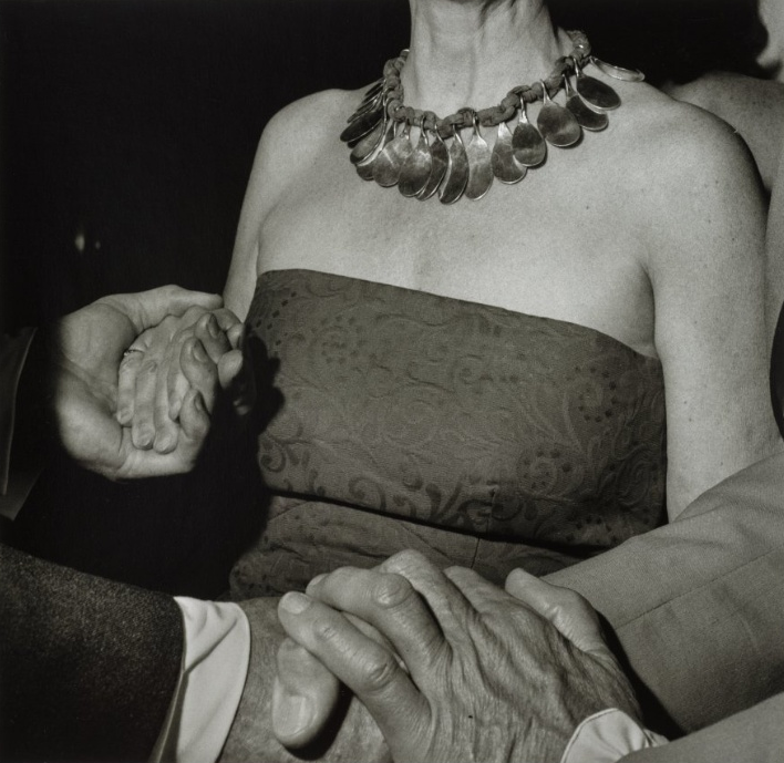 mpdrolet:
“ Benefit, The Museum of Modern Art, NYC, June,1977
Larry Fink
”