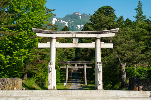 shrinephotos: 岩木山神社（青森）2021年6月goo.gl/maps/ga2mR6BATxg65P1P6