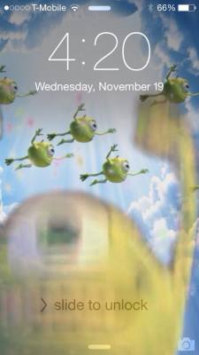 blurrypicturesofmikewazowski:thank u for the ultimate phone aesthetic   NICE! also look at the time