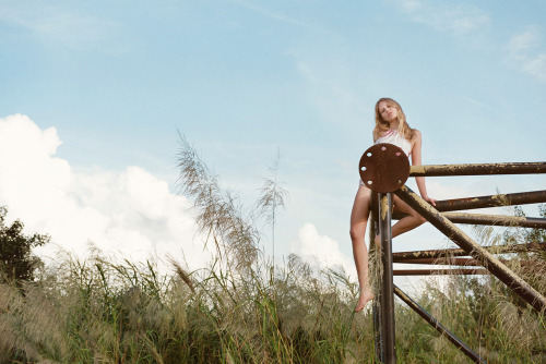 morningmode - ANNA pt.2Model Anna Ewers by Ryan McGinley for...