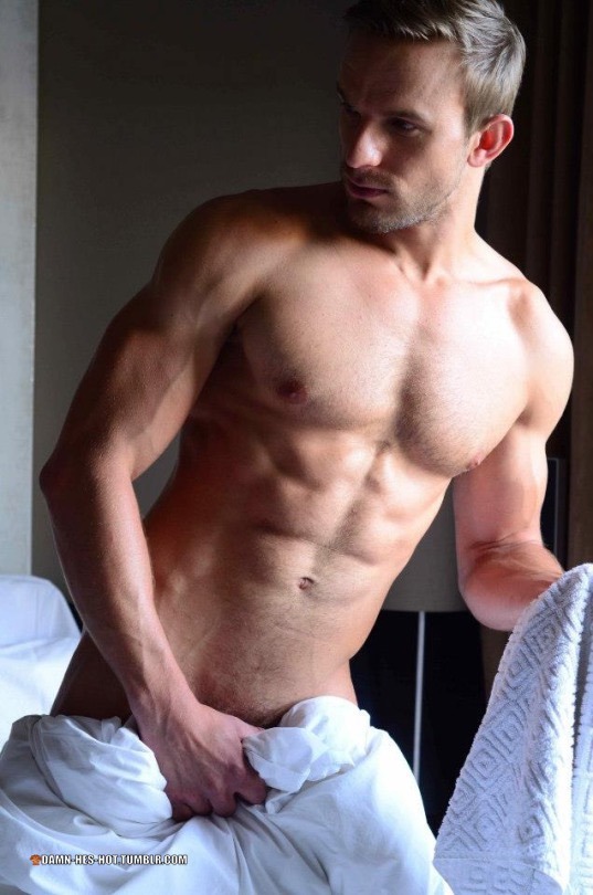 damn-hes-hot:  DAMN HE’S HOT! Follow for daily pics of hot men - https://damn-hes-hot.tumblr.com/