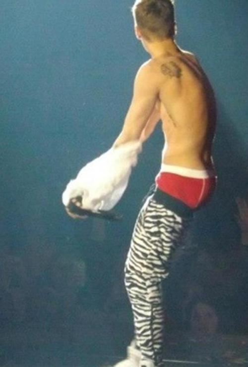 Justin bieber butt