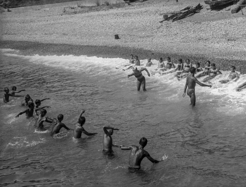 Young pioneers in Artek camp on the Black Sea (Crimea, 1930s). Photos by Yakov Berlin.