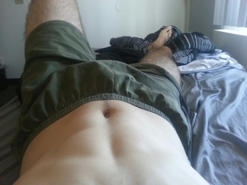 hotazzlibraguy:  militaryboysunleashed:  21 year old marine  Gotta love a man with two slick heads ….. yum yum