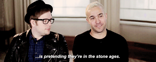 alietrohman:  paxamgays-deactivated20161003: x   Like we up with the times ppl