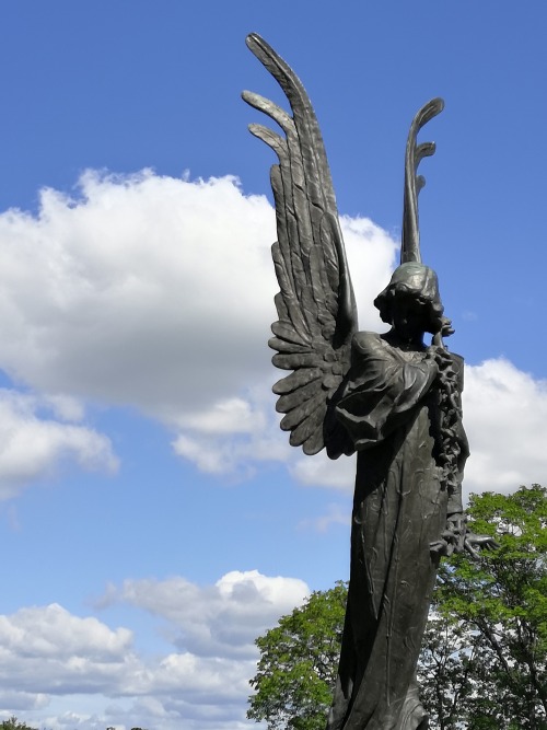 Grief angel. Rasu cemetery (Rasų kapinės), Vilnius