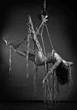 pagangirl420:  I adore rope play, so beautiful