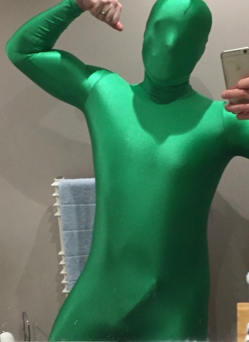 lycladuk:  Enjoying the silky skintight green hardness 🍆