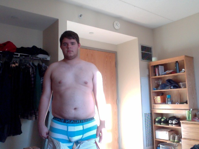 cin3philia:  thatwesleyankid:  Topless Tuesday! Ignore the shitty lighting, it was