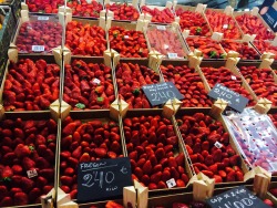 fittybittybody:  I couldn’t resist getting a whole box :) Strawberries in Spain are massive!