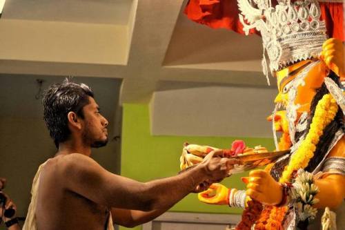 Worship of Godddess Durga at Bengal, photo by Avinab Mukherjee