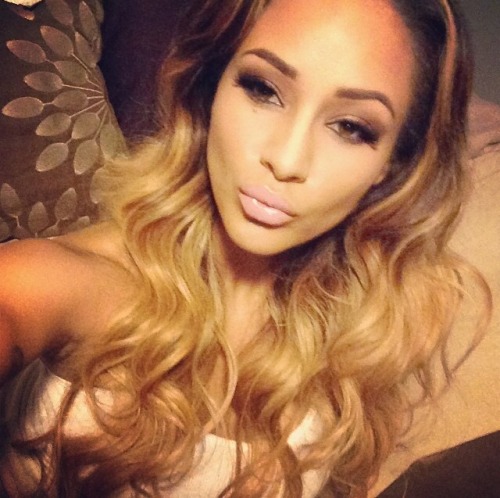 pinklotusflowers:  ..