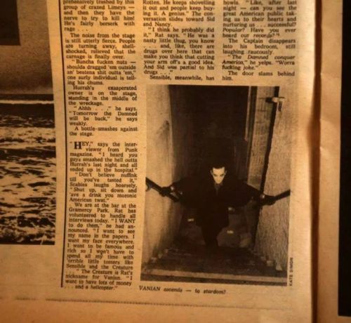dykevanian:Vanian ascends—-to stardom!