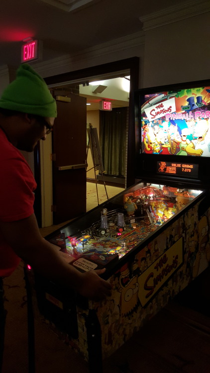 themalecrystalgem:So it took me this long to realize the pinball games were free. Because of that, I