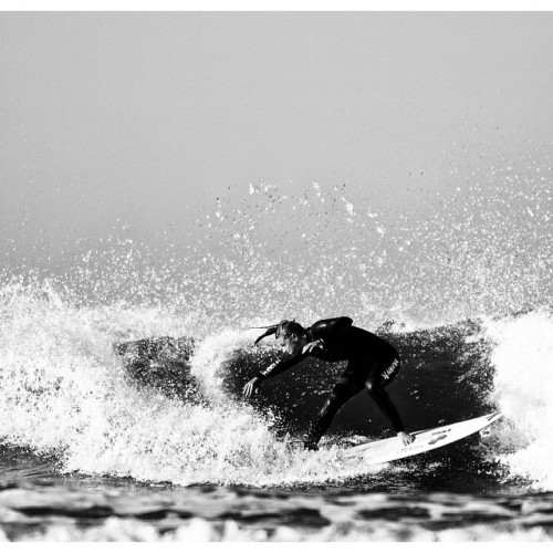 surfandbefree.tumblr.com Lakey ph. Willie Kessel