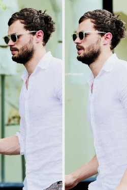 latersmrsgrey:  Jamie and Amelia spotted in London on May, 19 