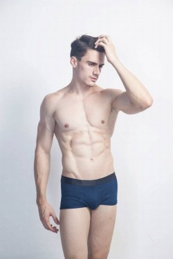 hunkopedia:  Follow Hunk’o’pedia for