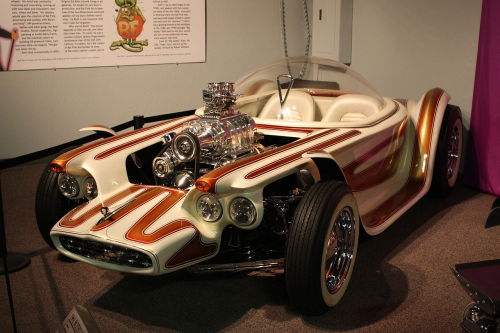 ayellowbirds:titleknown:Everybody always talks about Ed Roth’s [awesome] art, but let’s take some ti