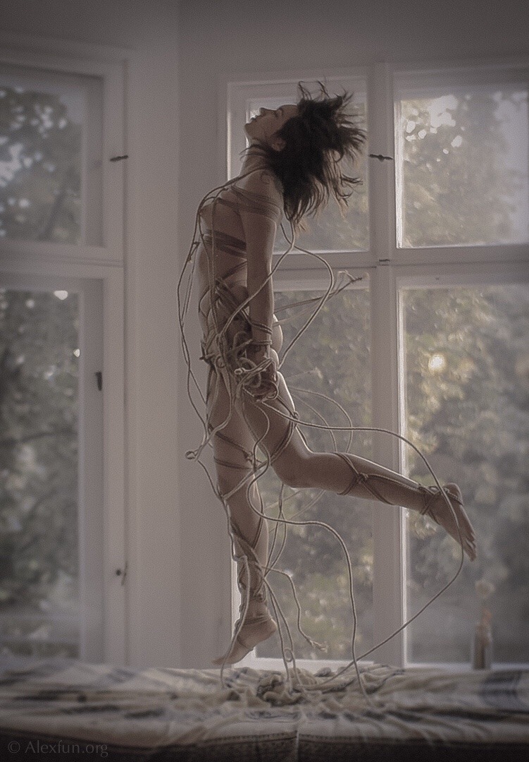somehowbreathtaking:  Credit: All photos &amp; ropes © Alex Lobos, Alexfun.org/faq