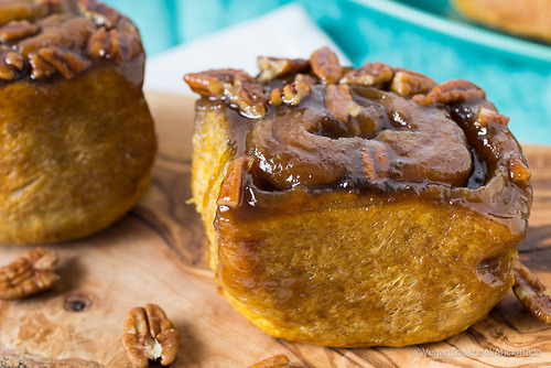 foodfuns: Pumpkin Cinnamon Sticky Buns (by Deliciously Twisted) ift.tt/IGbUud