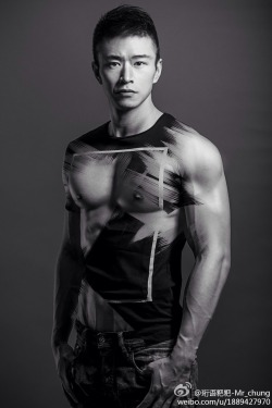 vernonlqchan:  Chinese hunk Mr.Chung