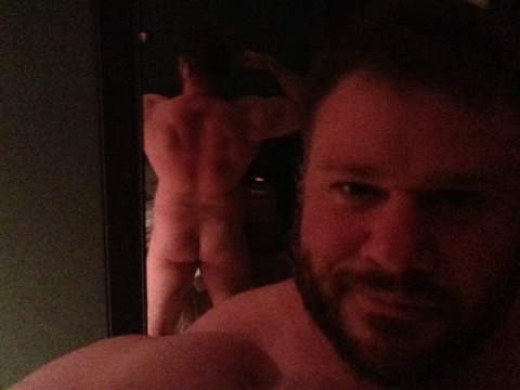 spartacubs:  stocky-men-guys:  hairyblokes:  Lots of Hairy Blokes, Bears and Daddies.(submissions